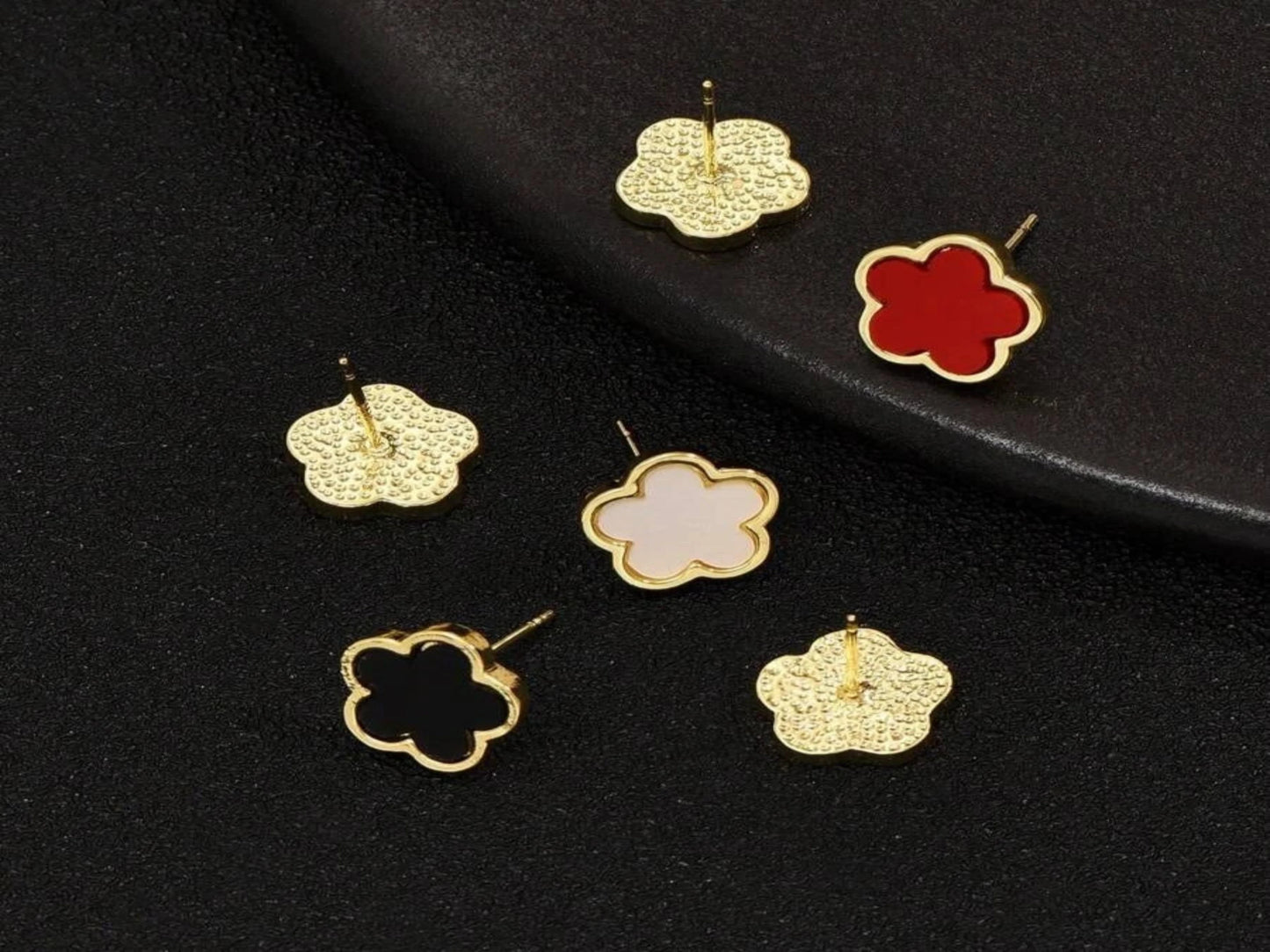ARETES DE TRÉBOL