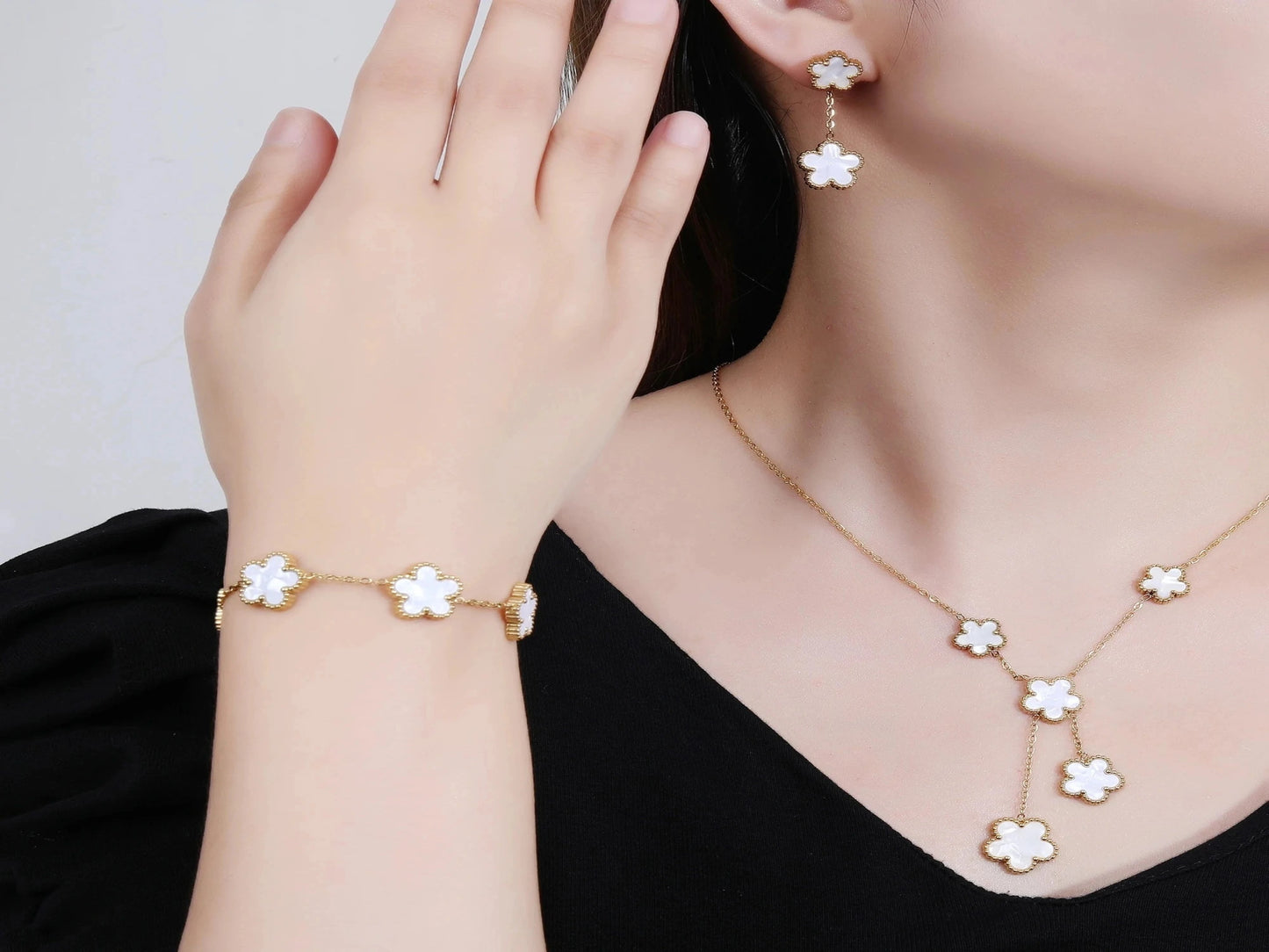 ARETES COLGANTES DE TRÉBOL