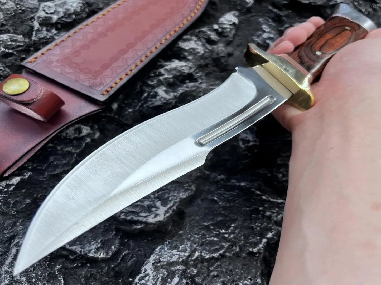 CUCHILLO TÁCTICO