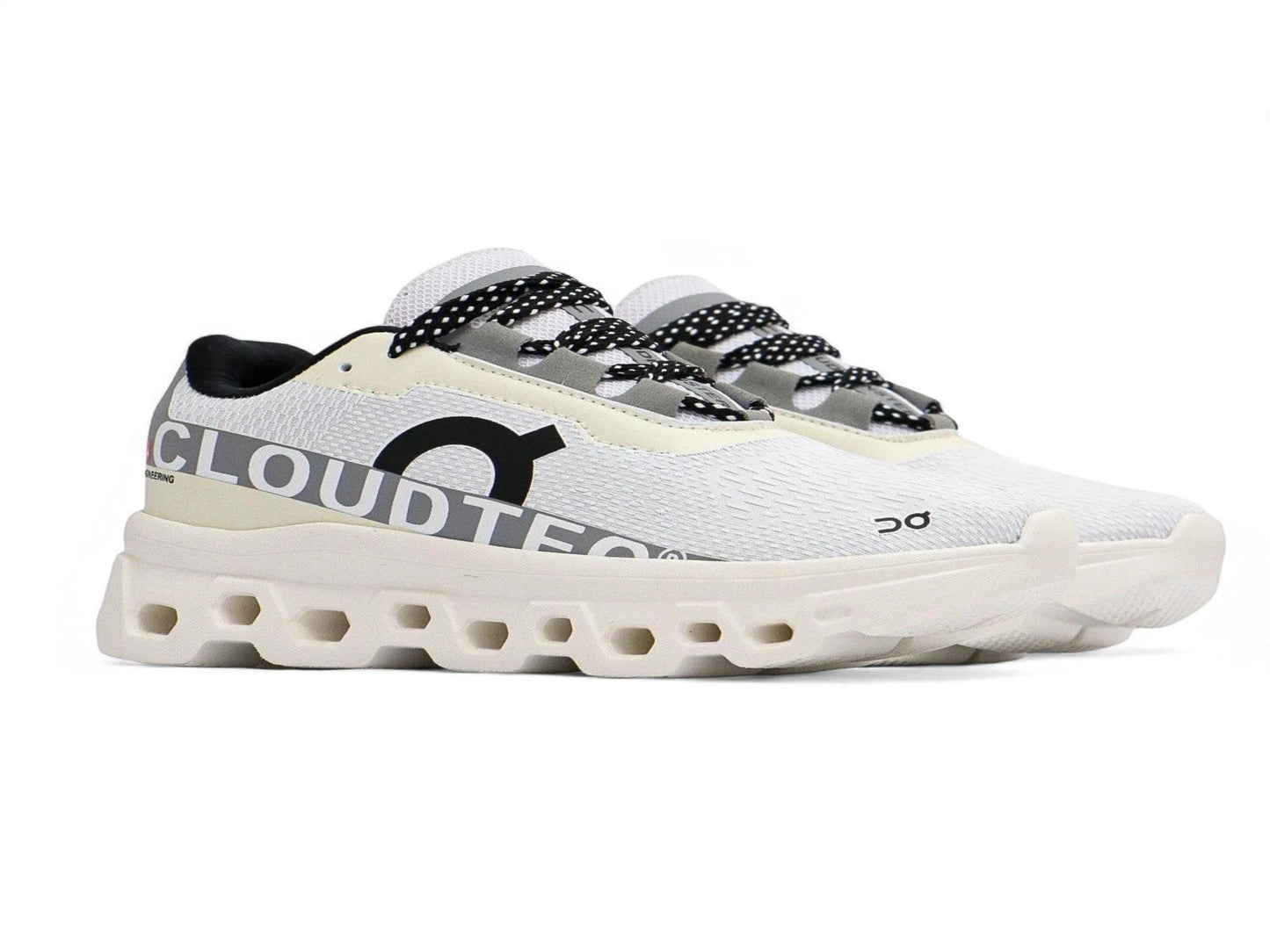ZAPATILLAS ON CLOUTED