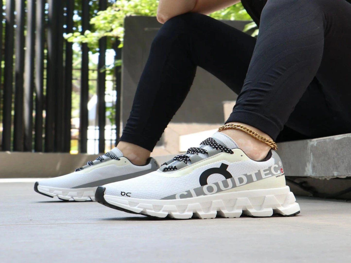 ZAPATILLAS ON CLOUTED