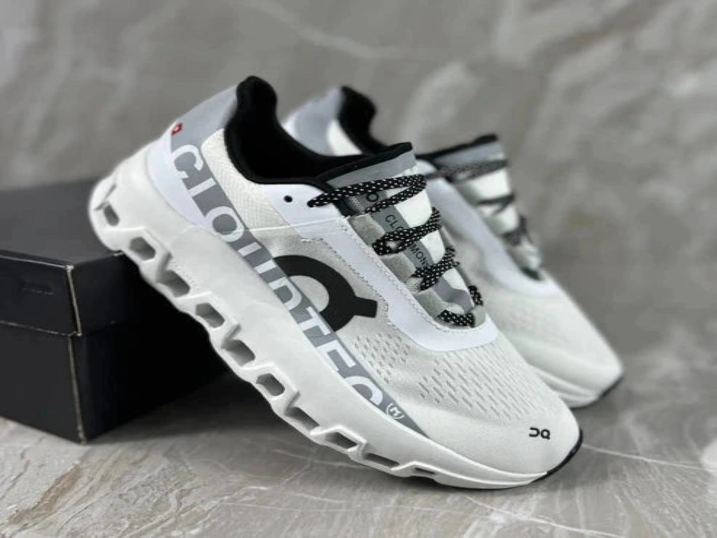ZAPATILLAS ON CLOUTED