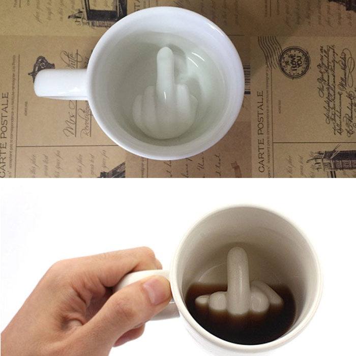 TAZA DE CERÁMICA CON DISEÑO DIVERTIDO